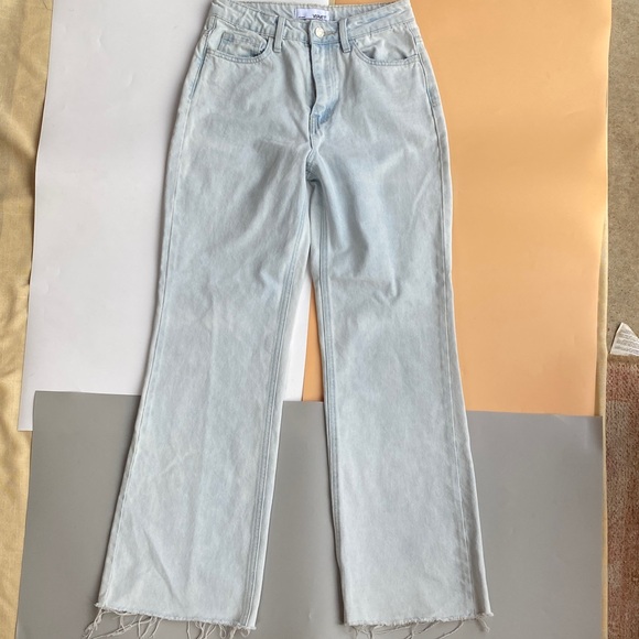 Vervet Denim - Everyday High-Rise Light Wash Wide-Leg Jeans